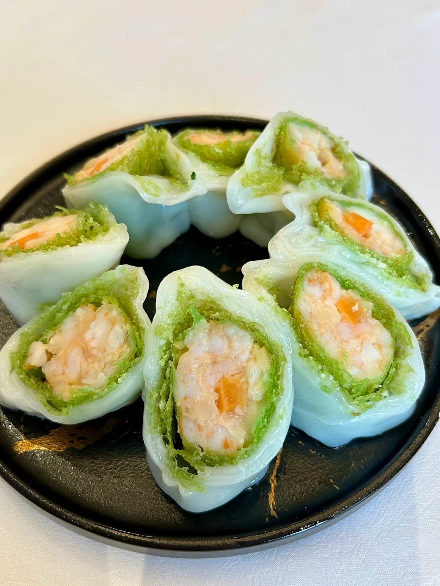 香煎鮮蝦韭菜粿 deep fried shrimp & chive dumpling